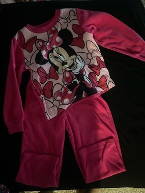 Girls' Pink Minnie Mouse Fleece Pajama Set - Long Sleeve Top & Pants